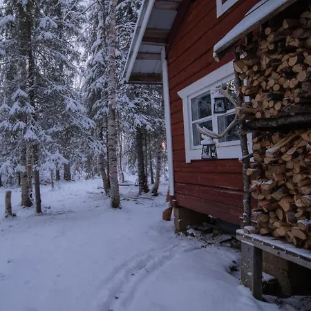 Vellamo Erakamppa, A Remote Cabin *