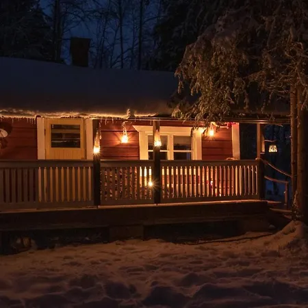 Vellamo Erakamppa, A Remote Cabin Деревянный коттедж *