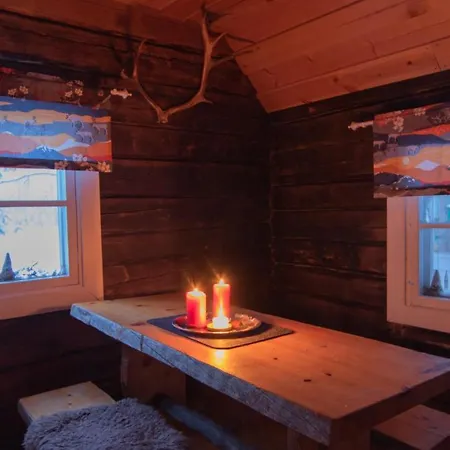 Деревянный коттедж Vellamo Erakamppa, A Remote Cabin
